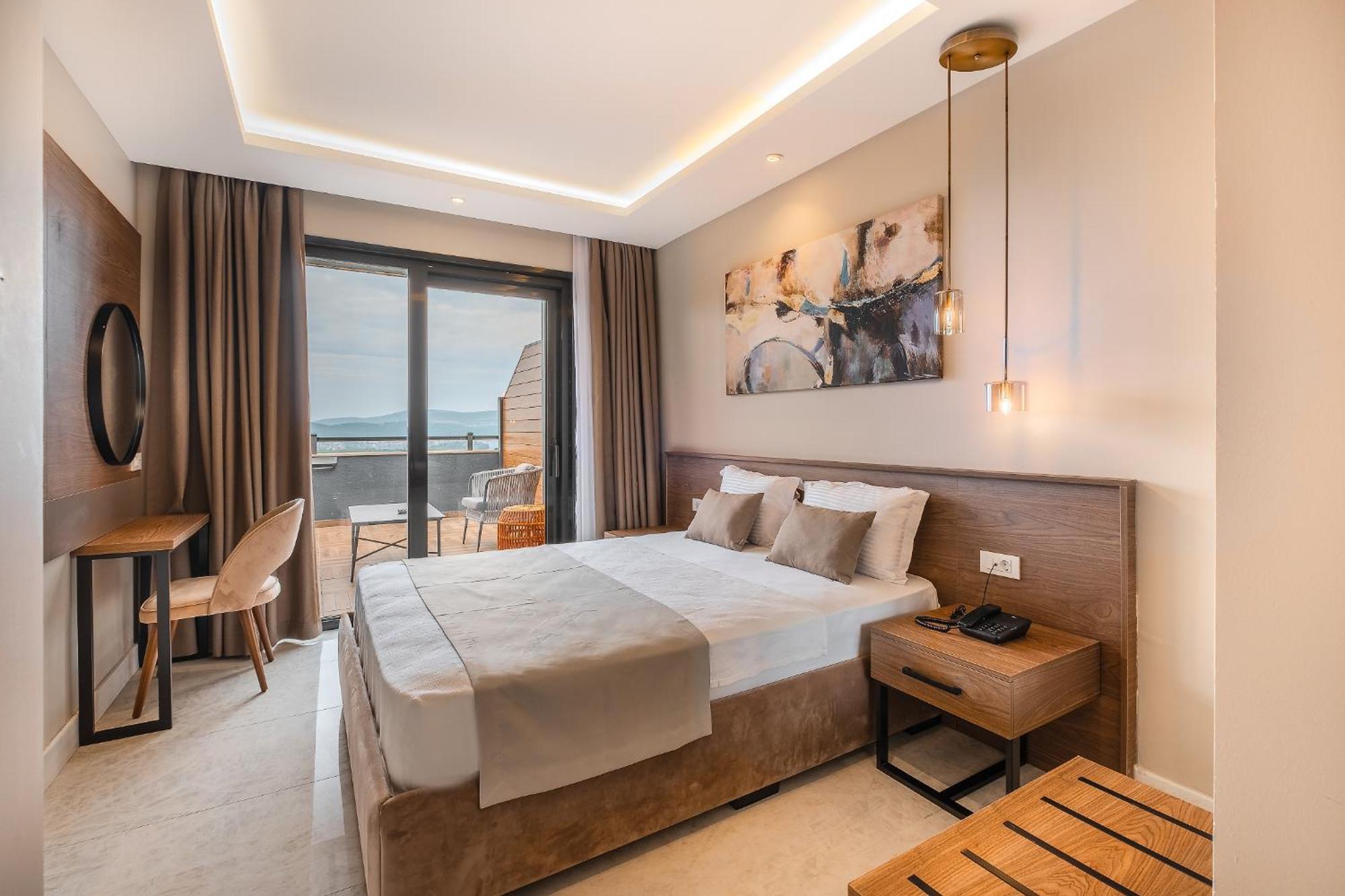 Montenegro Lodge Kavac Ruang foto A room at the hotel