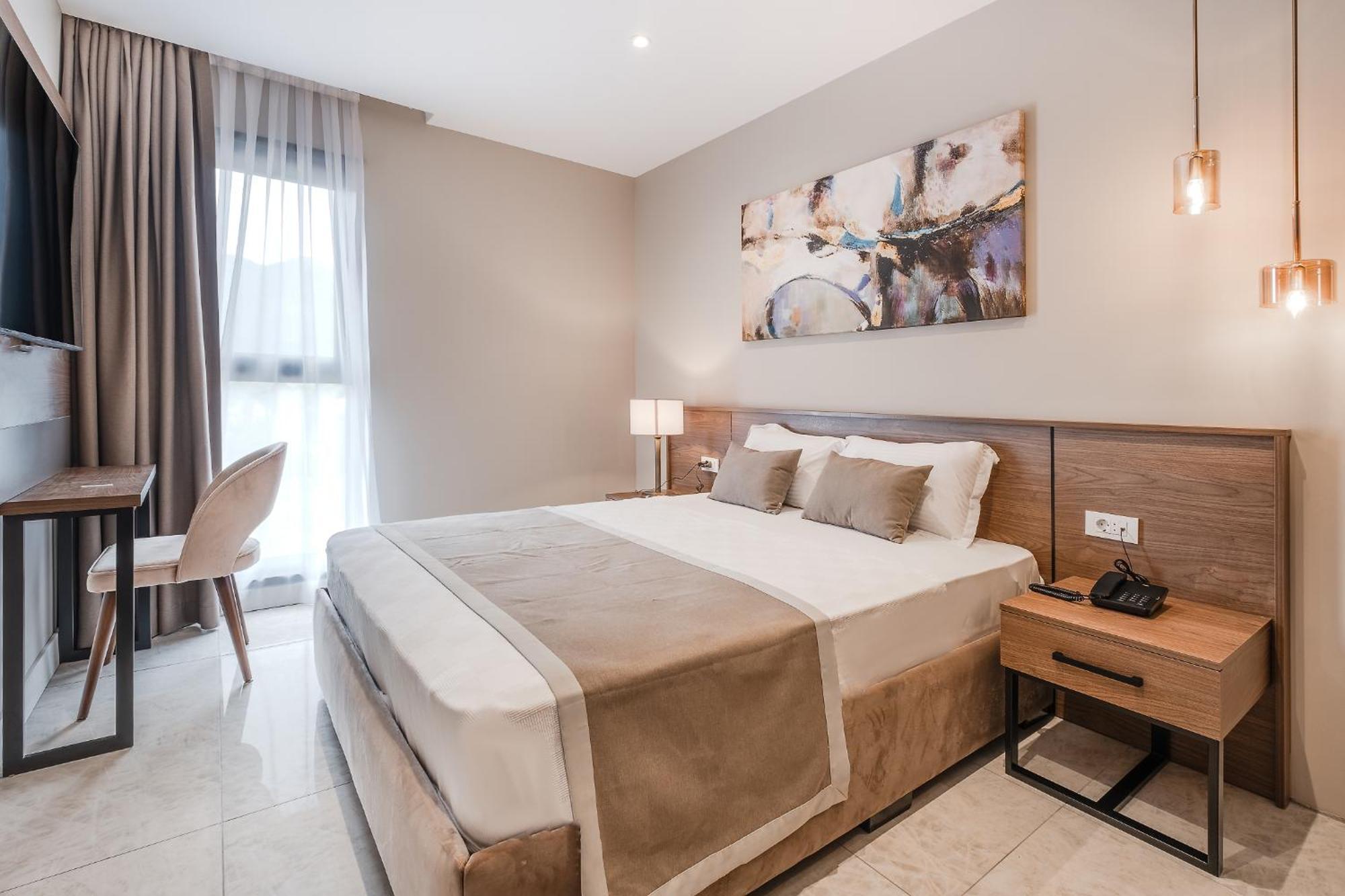 Montenegro Lodge Kavac Ruang foto A room at the hotel