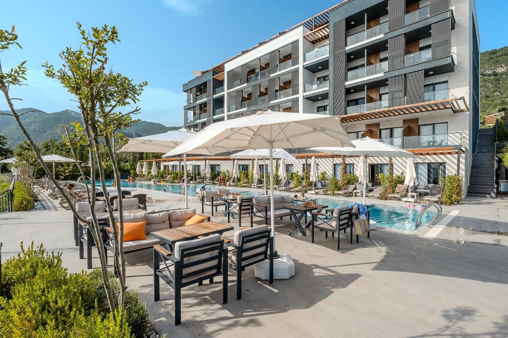 Montenegro Lodge Kavac Bagian luar foto